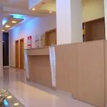 Ξενοδοχείο тропикана 2*
