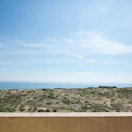 тропикана Hotell