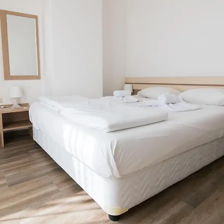 тропикана Primorsko