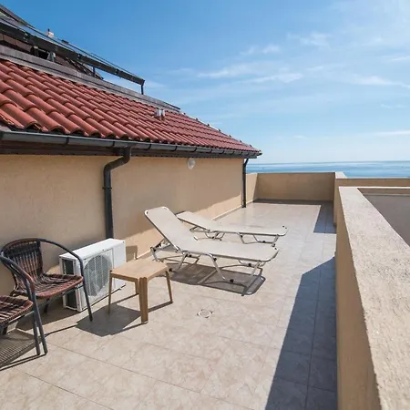 тропикана Primorsko