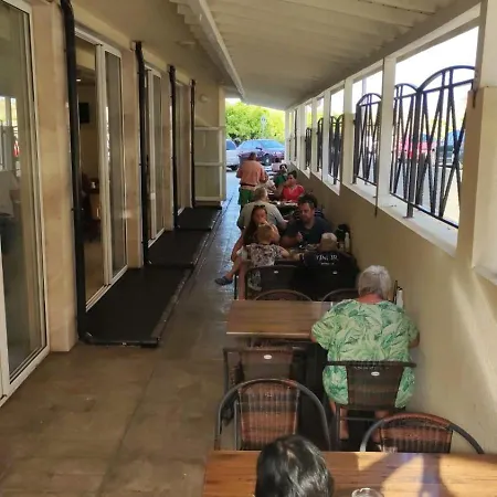 Hotell тропикана