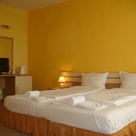 Hotell тропикана 2*