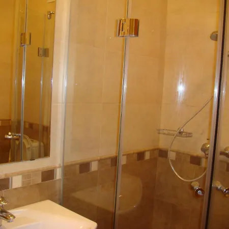 тропикана 2* プリモルスコ