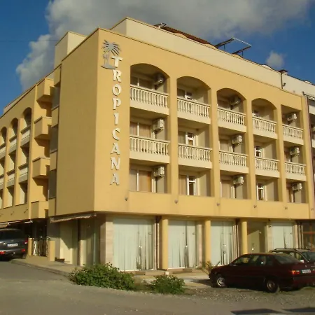 тропикана 2* プリモルスコ