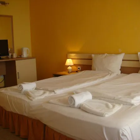 Hotel тропикана 2*