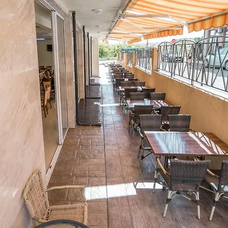 тропикана Otel 2*