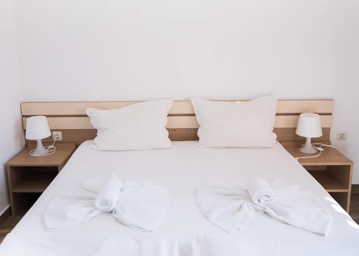 Hotel тропикана 2*