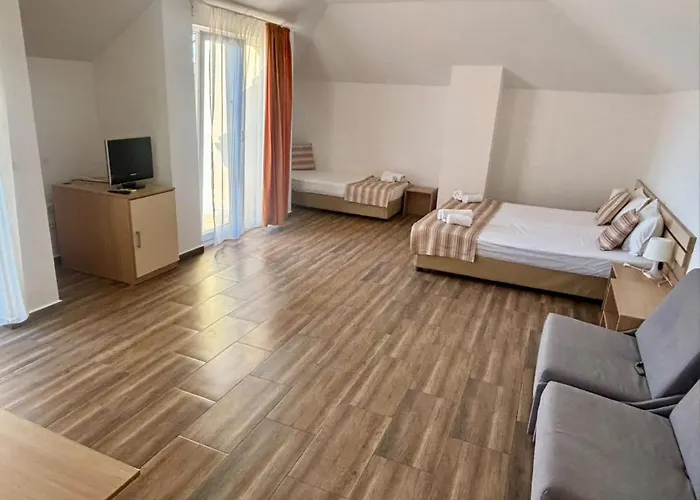 тропикана 2* Primorsko